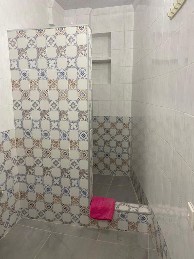 Spacious Dinamo Apartment Тбилиси Екстериор снимка