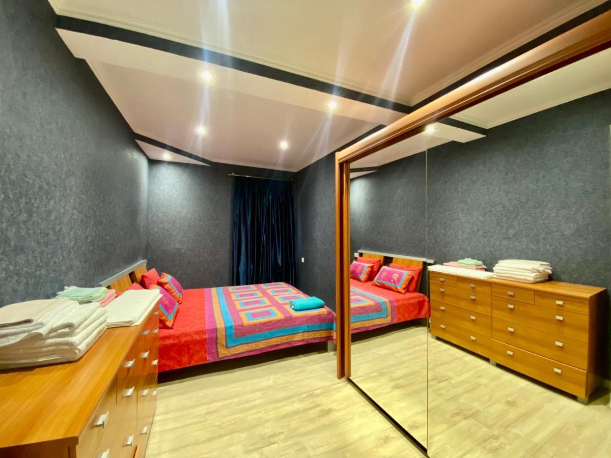 Spacious Dinamo Apartment Тбилиси Екстериор снимка