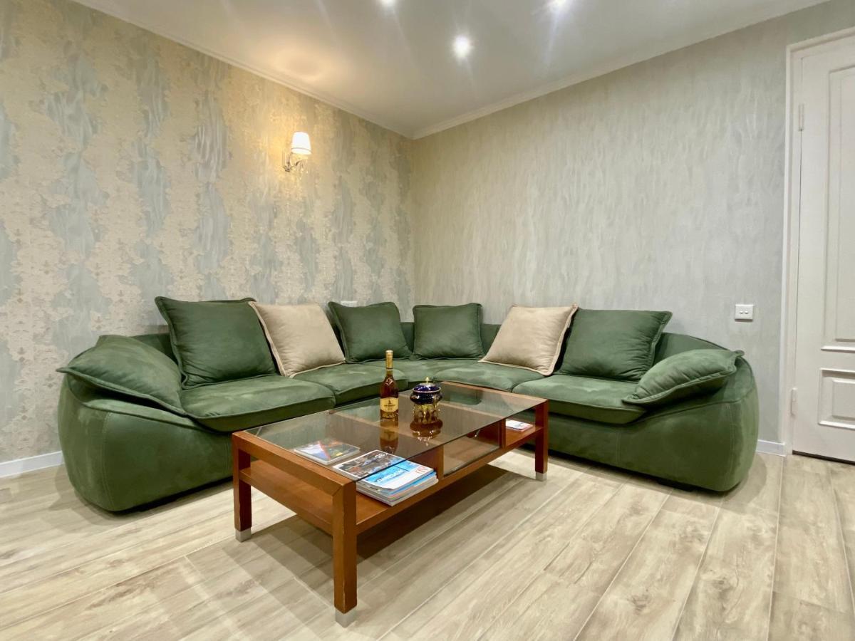 Spacious Dinamo Apartment Тбилиси Екстериор снимка