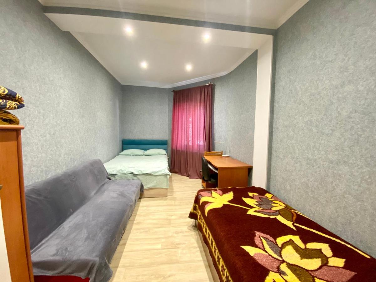 Spacious Dinamo Apartment Тбилиси Екстериор снимка